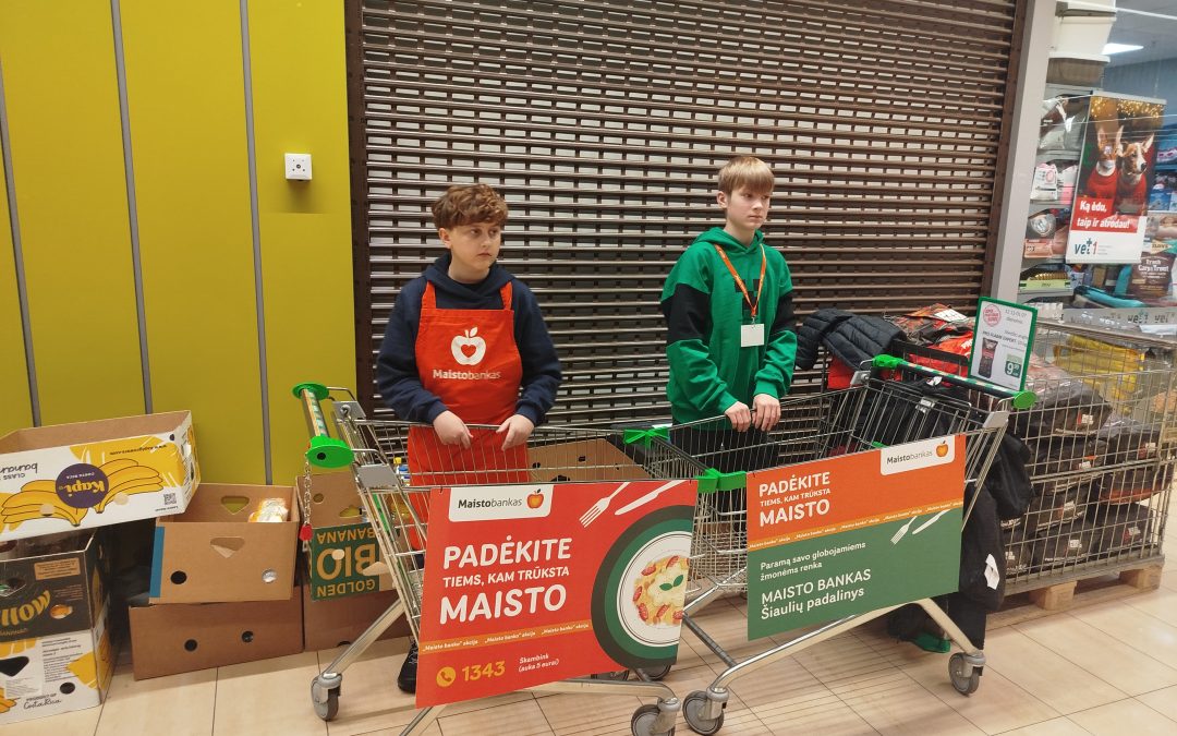 „Romuvos” progimnazijos mokiniai „Maisto banko” žiemos akcijoje