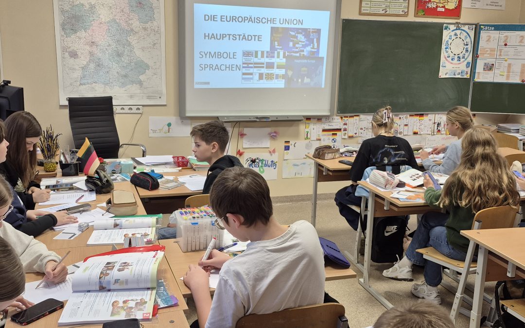 Integruota vokiečių kalbos pamoka „Pažinkime Europą. Europos Sąjungos valstybės ir jų sostinės bei simboliai“