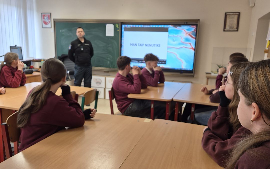 7c klasės susitikimas su policijos pareigūnu