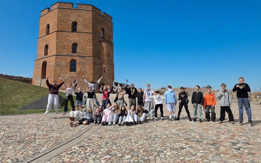 Mokslo metų pabaiga – pažįstant istoriją ir aktyviai leidžiant laiką