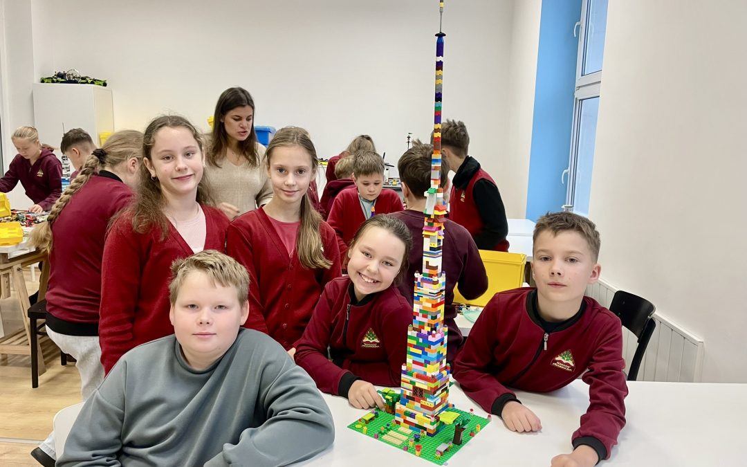 4a klasės mokiniai dalyvavo Šiaulių techninės kūrybos centro edukacijoje „Dangoraižiai“