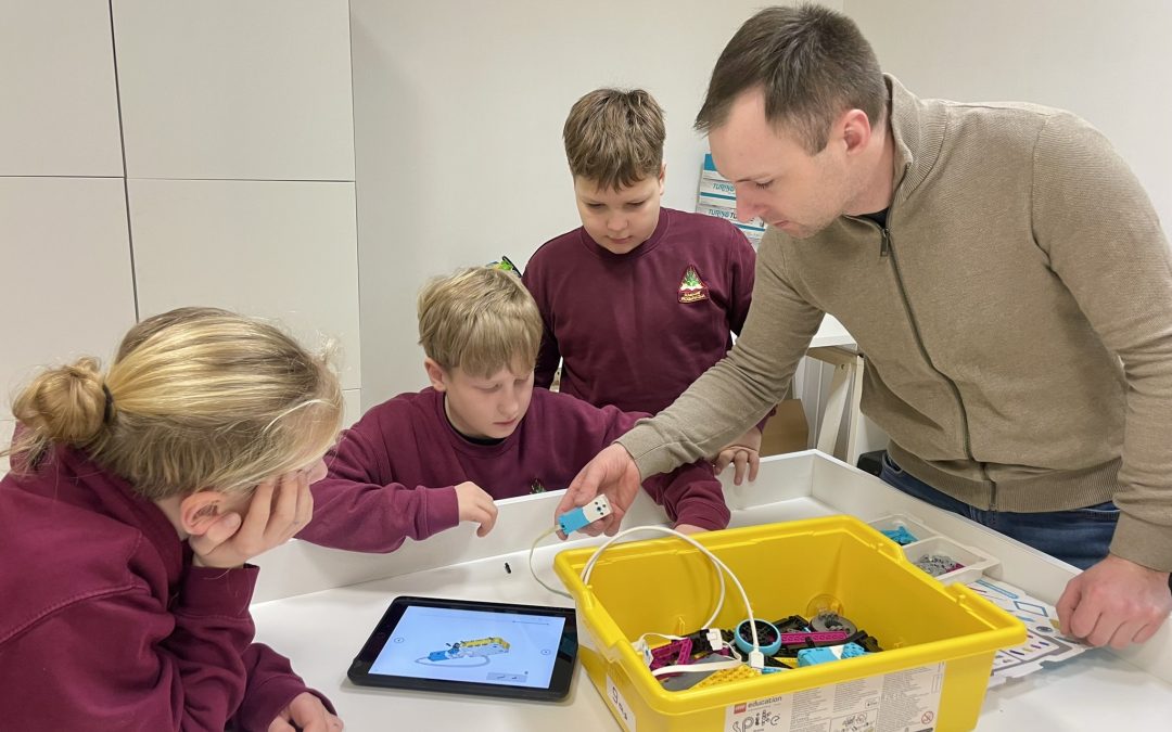 4a klasės mokiniai lankėsi Šiaulių techninės kūrybos centre
