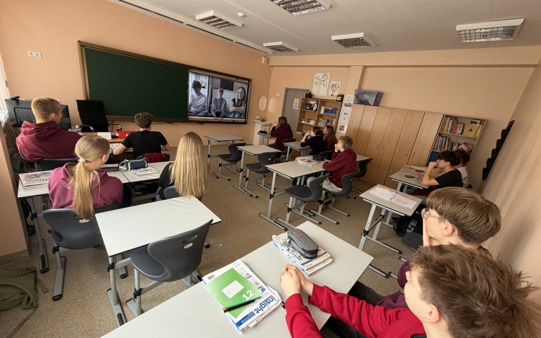 8a klasės anglų kalbos pamoka – kūrybiškumas ir šiuolaikiškumas!