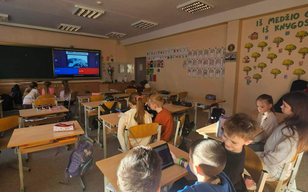 1c klasės mokiniai dalyvavo viktorinoje „Ar gerai pažįstu Europą?“