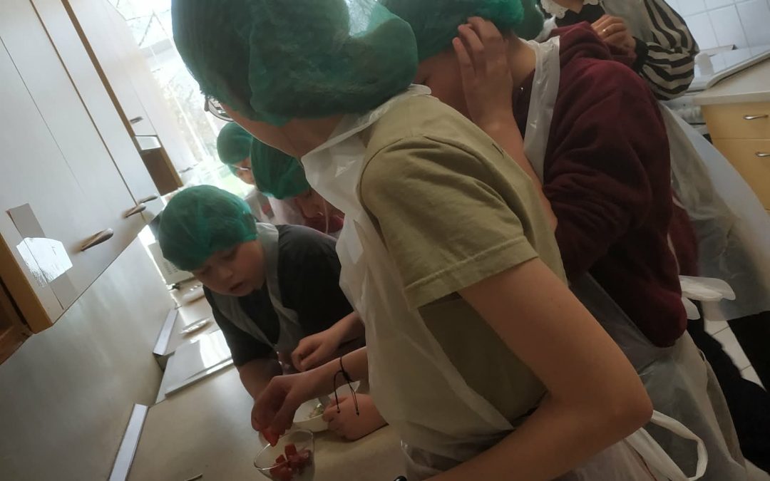 5c klasės mokiniai tapo maisto detektyvais